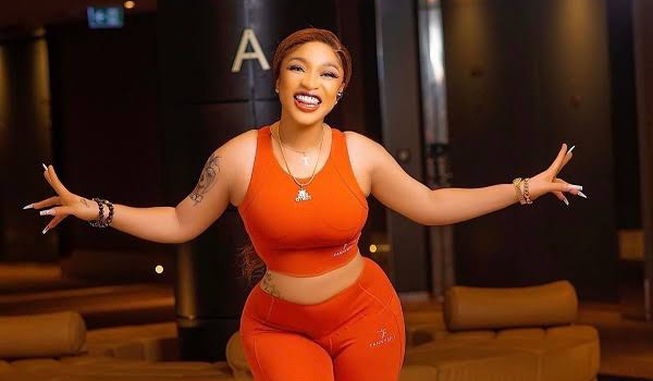 Tonto Dike wonders how single people are coping, but says ‘nobody can pressure me’