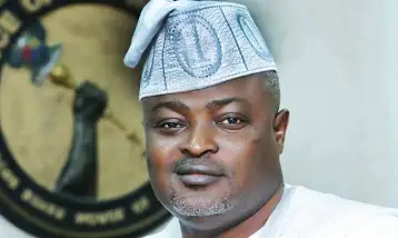 Lagos Assembly decries naira depreciation